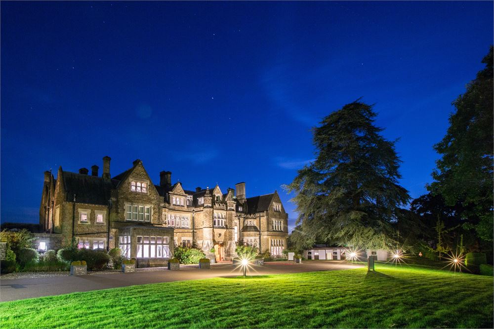 Hartsfield Manor, Betchworth wedding venue in Betchworth