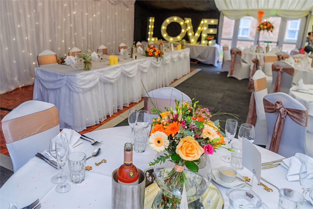 The Holmfield Arms wedding venue in Thornes
