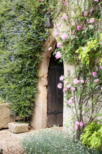 Markenfield Hall wedding venue in Ripon
