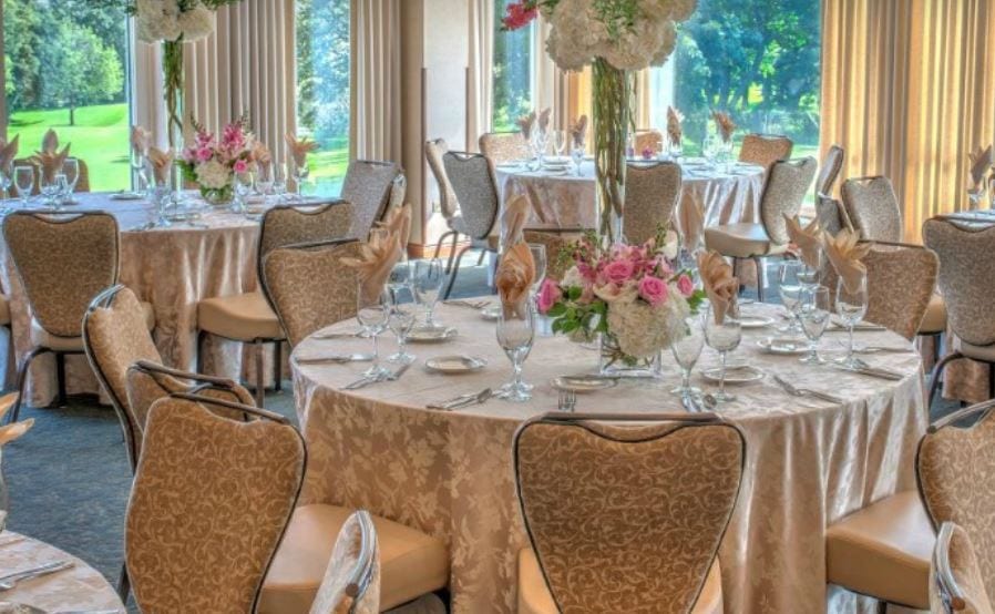 Elgin Country Club wedding venue in Elgin