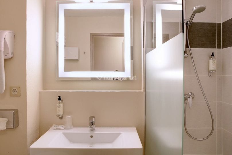 Best Western Auray Le Loch*** & Restaurant La Sterne wedding venue in Auray