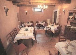 Antichi Feudi wedding venue in Teggiano