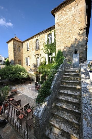 Château d'Arpaillargues wedding venue in Uzès