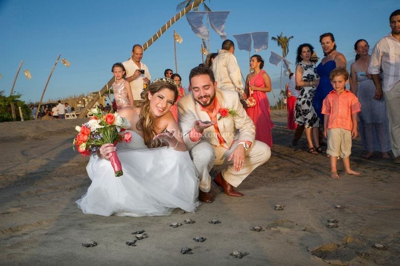 Mishol Hotel & Beach Club wedding venue in Acapulco