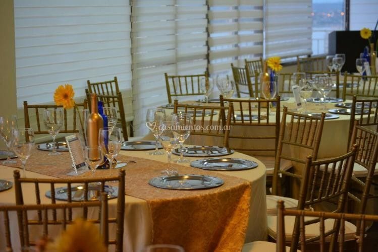 Continental Posadas Hotel wedding venue in Posadas