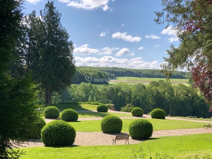 Château de Vauchelles Les Domart wedding venue in Vauchelles-lès-Domart