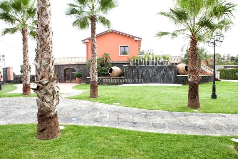 Antico Borgo degli Ulivi wedding venue in Viagrande