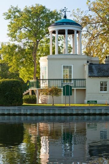 Temple Island wedding venue in Henley-on-Thames