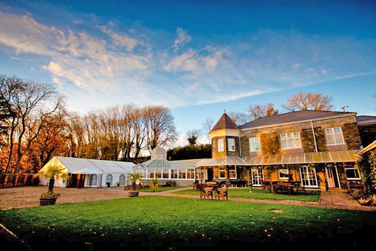 Broadway Country House wedding venue in carmarthen
