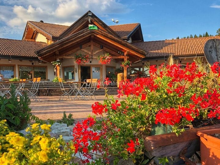 Bar Ristorante Solarium Predaia wedding venue in Coredo