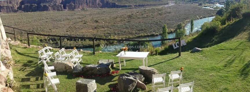 Costa Esmeralda wedding venue in Vistalba